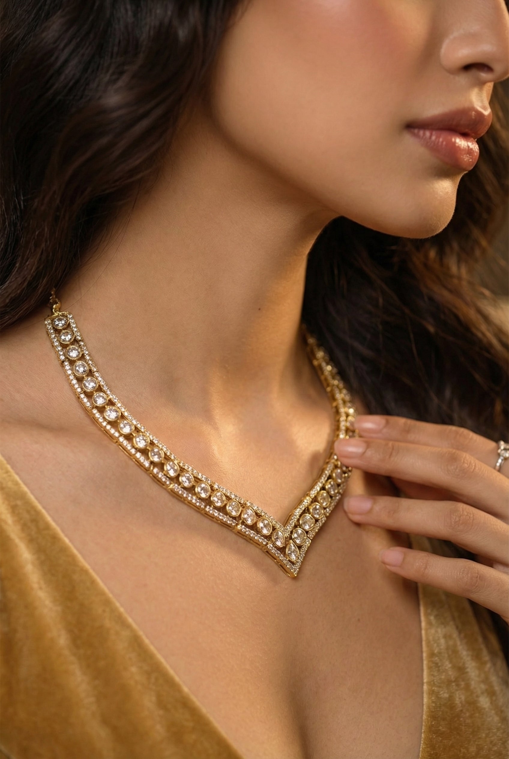 Bella V - Earings and Necklace